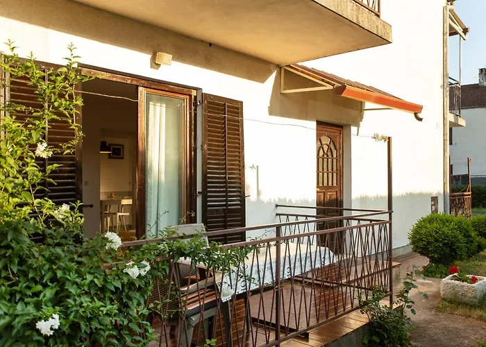Apartments Volarevic