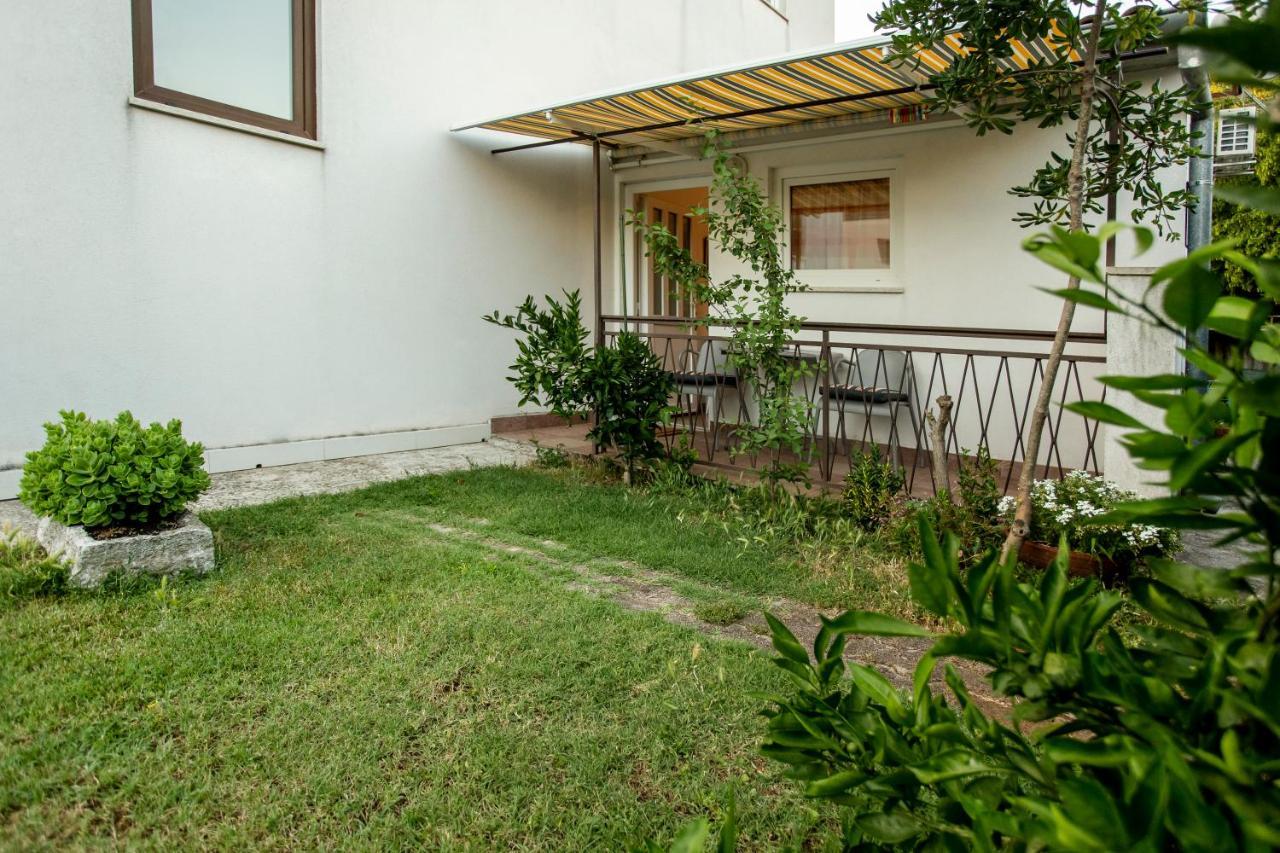 Volarevic Apartment *